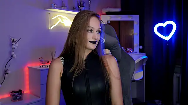 MrsTenderBeast online show from October 5, 6:24 pm