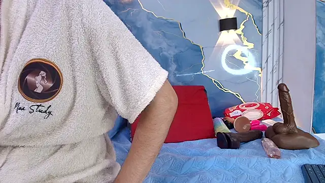 lorrayne  online show from September 26, 1:20 pm