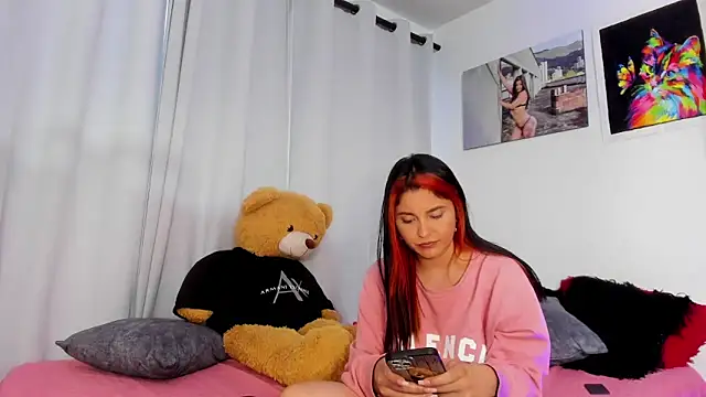 Sarah Jhonson online show from October 21, 10:25 pm