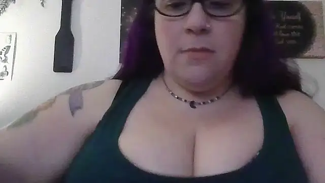 GothyBaby online show from March 3, 9:43 pm