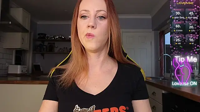 stripmequick online show from November 22, 1:25 pm