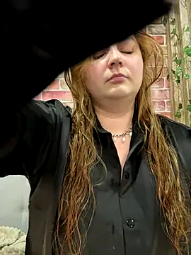 CandyShoopp online show from October 28, 6:24 pm