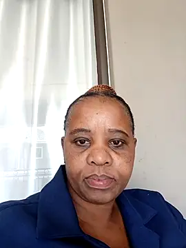 CHOCOLATEHUGEBOOBS42DDD online show from October 24, 7:37 am