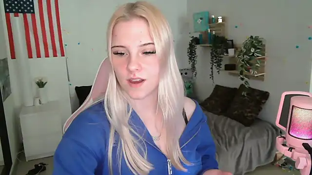 Blueeyezz0 online show from April 4, 10:36 am