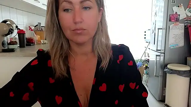 TessToy online show from June 2, 10:38 am