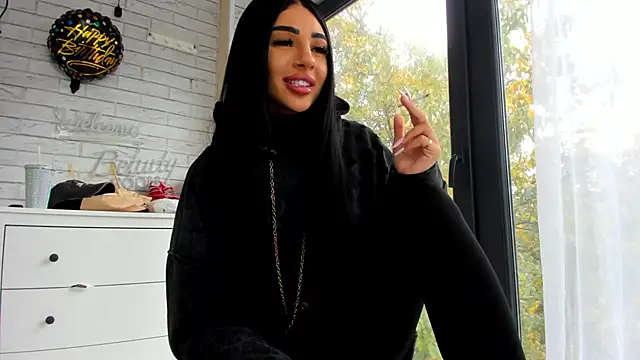 Britney Charm  online show from October 15, 7:00 am