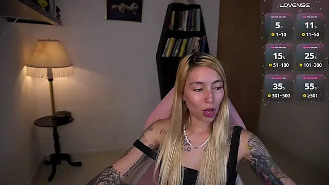 Saucy Jenn online show from November 21, 2:02 am