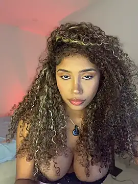 stormyy  online show from April 12, 1:52 am