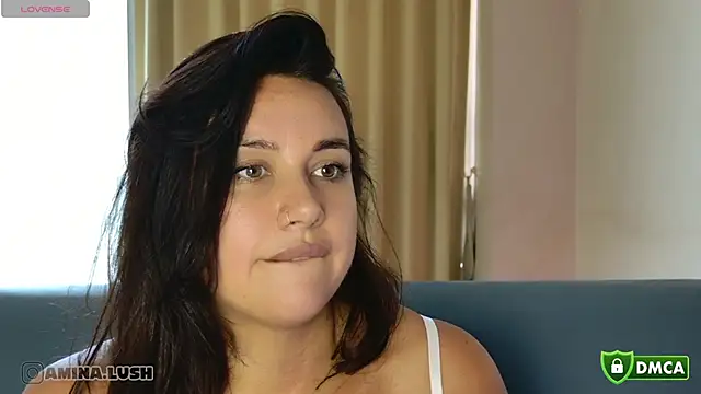 AminaCharm online show from February 5, 9:01 am