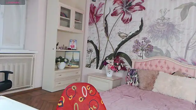 AliciaBow online show from November 23, 1:57 pm