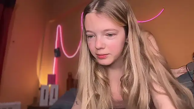 -veranito- online show from October 30, 3:20 am