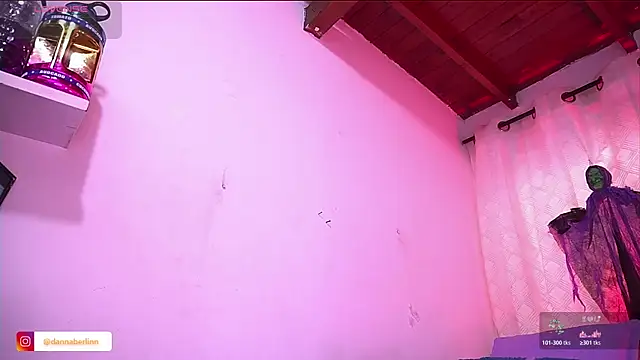 danna berlin  online show from October 29, 7:38 pm