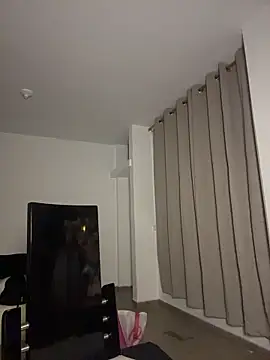  Niah  online show from April 18, 1:52 am