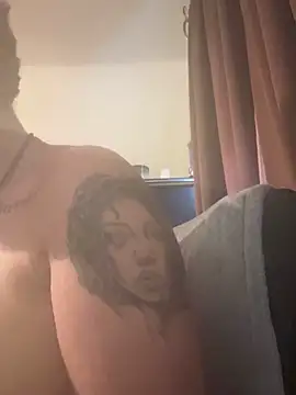 nickytheehawtie online show from April 10, 4:57 pm