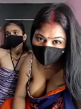 cutee  crazy online show from April 22, 2:25 pm