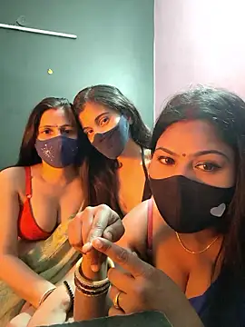 cutee  crazy online show from January 10, 2:00 pm