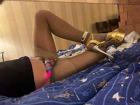 Pierced Beauty online show from October 26, 11:44 pm