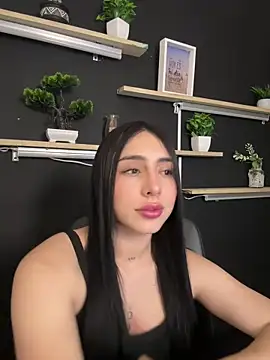 isabella jade online show from February 6, 11:41 pm