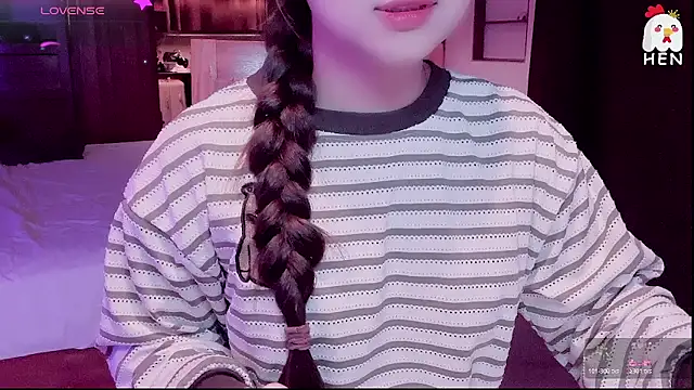 hen237 online show from April 17, 5:37 pm