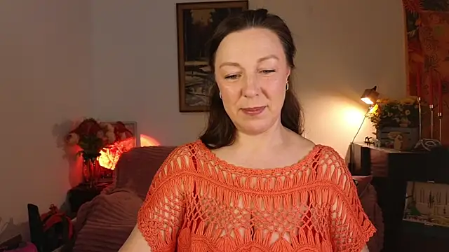 vanessawis  online show from April 11, 12:17 am