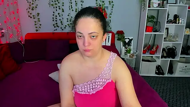 DarlingMilf online show from January 12, 9:09 pm