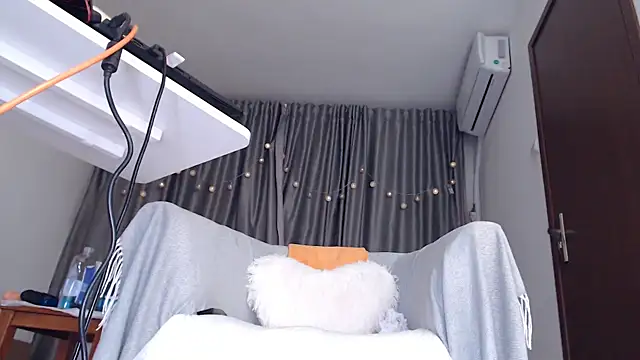 Babe Licious online show from March 29, 9:03 pm