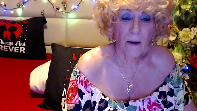 HappyWomanOn online show from March 11, 10:19 am