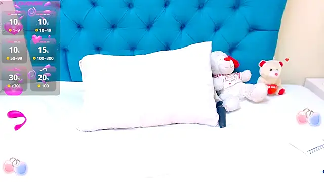 Nayla Garner online show from October 16, 4:31 pm