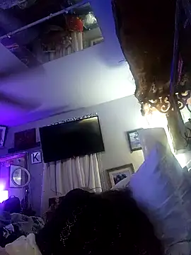 Hotredheadandtoungelasher online show from January 11, 9:03 am