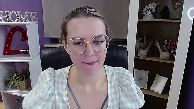 Zoey Erotic online show from November 28, 6:16 am