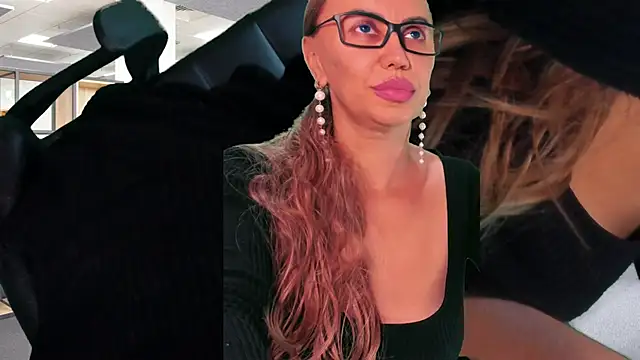 bad  babe online show from October 7, 10:30 am