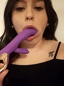 piiruwx online show from October 27, 3:29 pm