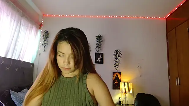 3littleschoolteens online show from September 15, 5:31 pm