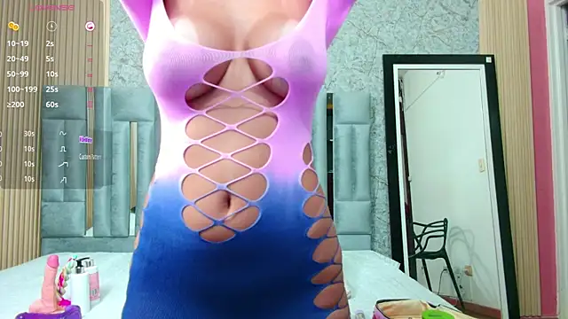 veronicaroose  online show from September 26, 1:20 pm