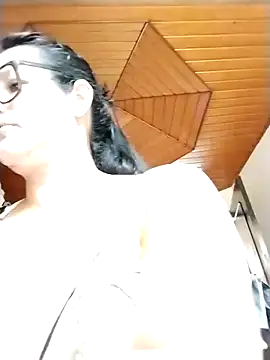 keilymadam online show from September 10, 1:44 pm