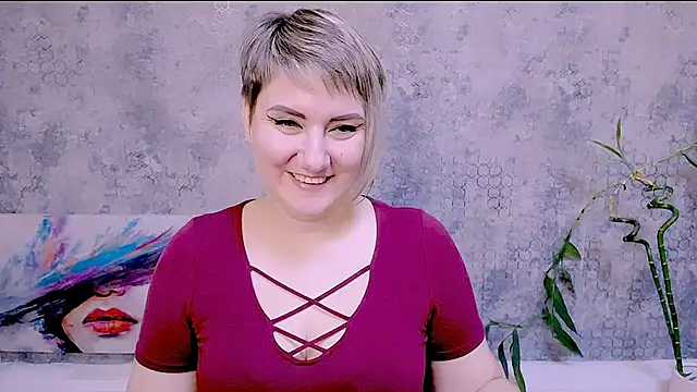 Djullia online show from November 1, 8:29 am