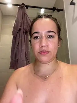 Antonellachic73 online show from June 2, 3:07 am