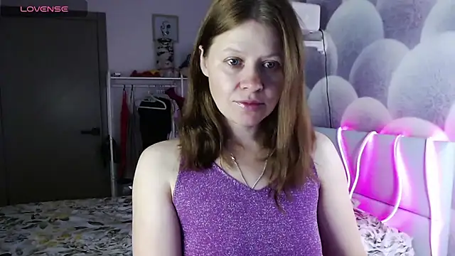 alekasamui online show from September 25, 9:23 pm