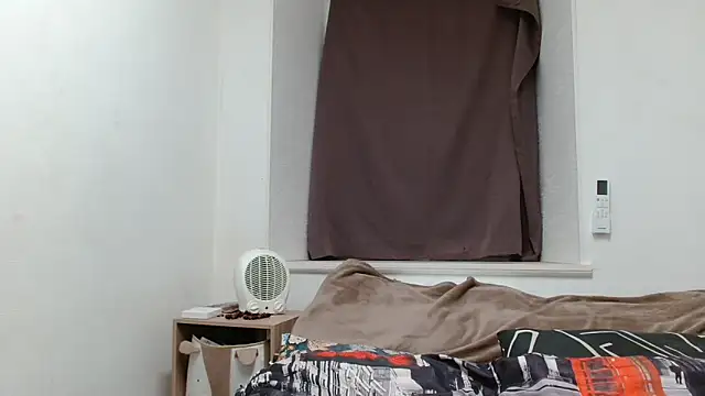 desirmiss1 online show from February 1, 7:51 am