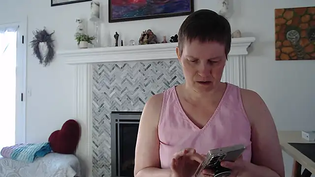 AuroraWillows online show from March 19, 2:21 pm