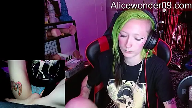 alicewonder09 online show from January 17, 5:59 am