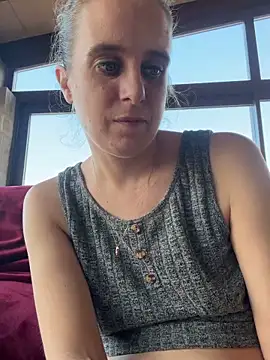 Chantalee online show from December 16, 8:53 am