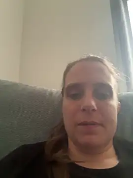 Chantalee online show from May 31, 8:20 am