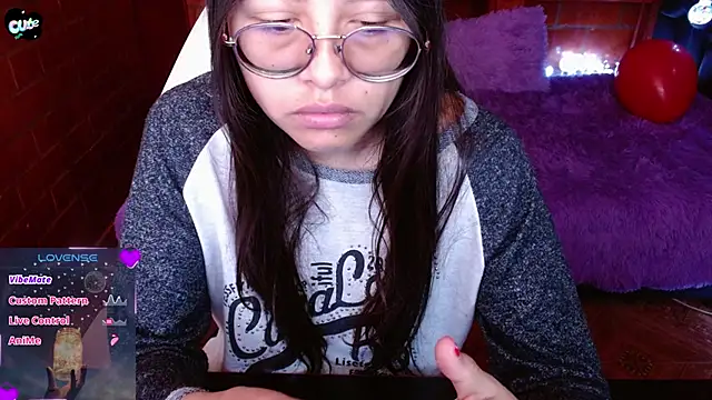 MidoriQuiinn online show from April 14, 3:01 pm