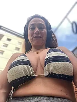 angelitasexy81 online show from April 18, 4:42 pm