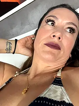 angelitasexy81 online show from October 15, 3:36 pm