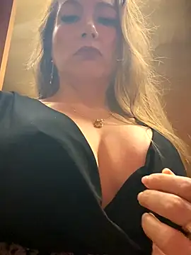 angelitasexy81 online show from December 16, 10:54 am