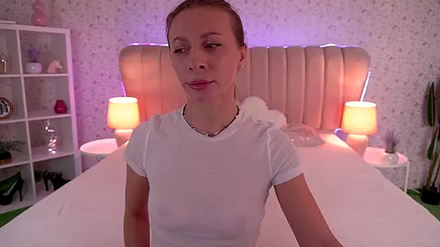 MirandaHobbs online show from November 25, 2:41 pm