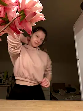 MaryHiggins online show from December 3, 7:27 pm