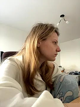 MaryHiggins online show from September 17, 12:47 pm